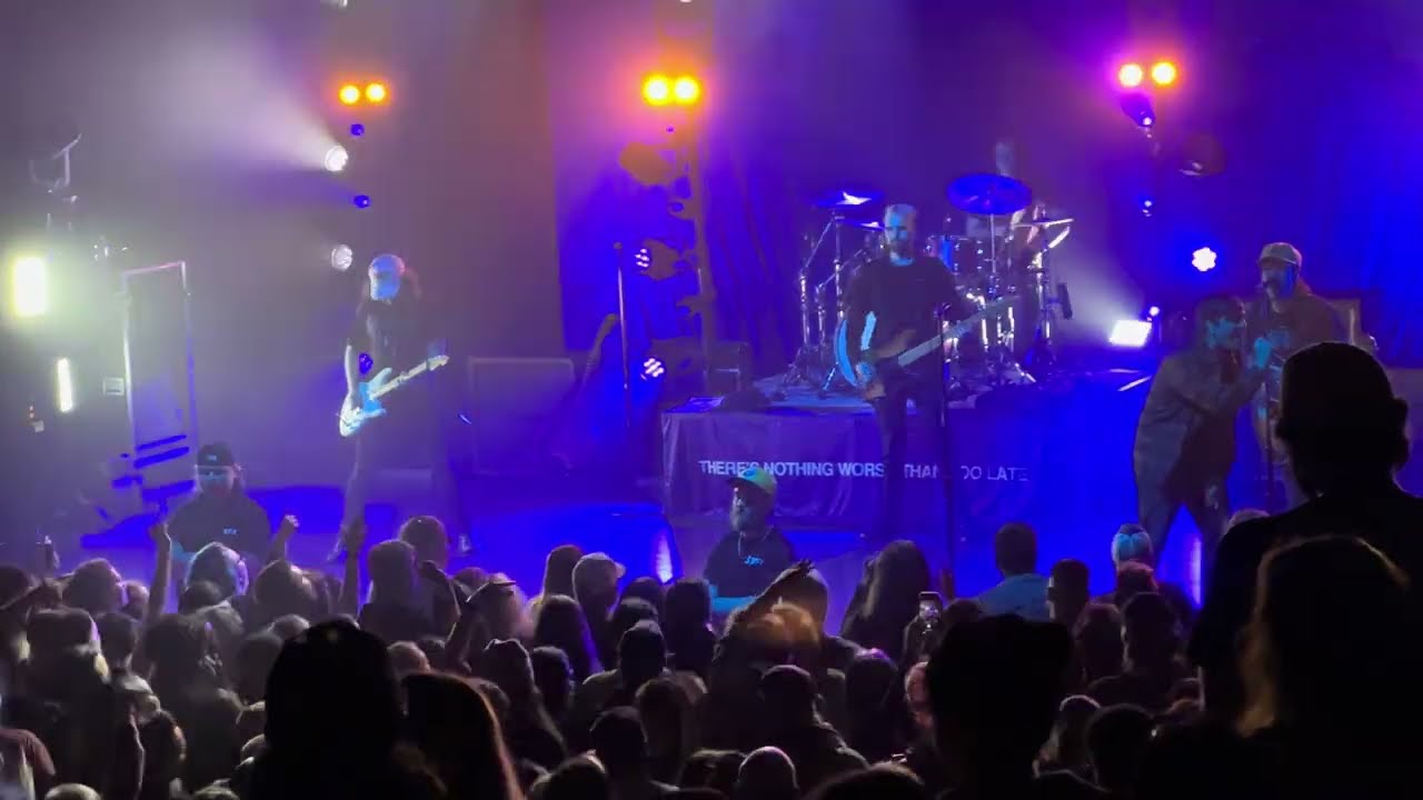 Real Friends – Six Feet – Live at Town Ballroom in Buffalo, NY on 12/15/23
