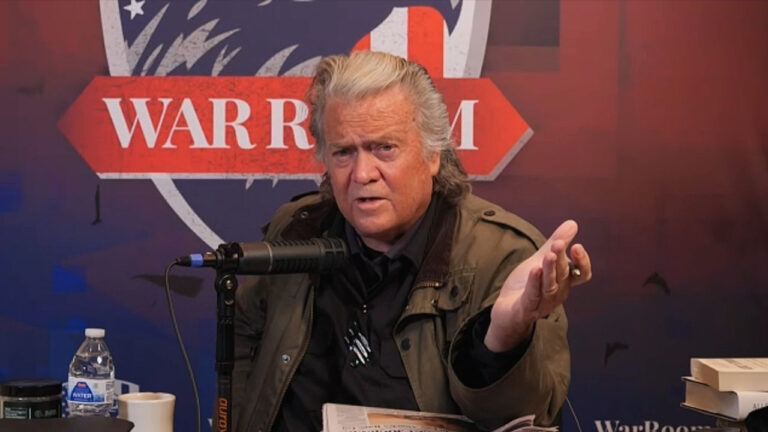 <div>Bannon urges Trump to eradicate ‘weaponization’ of government</div>