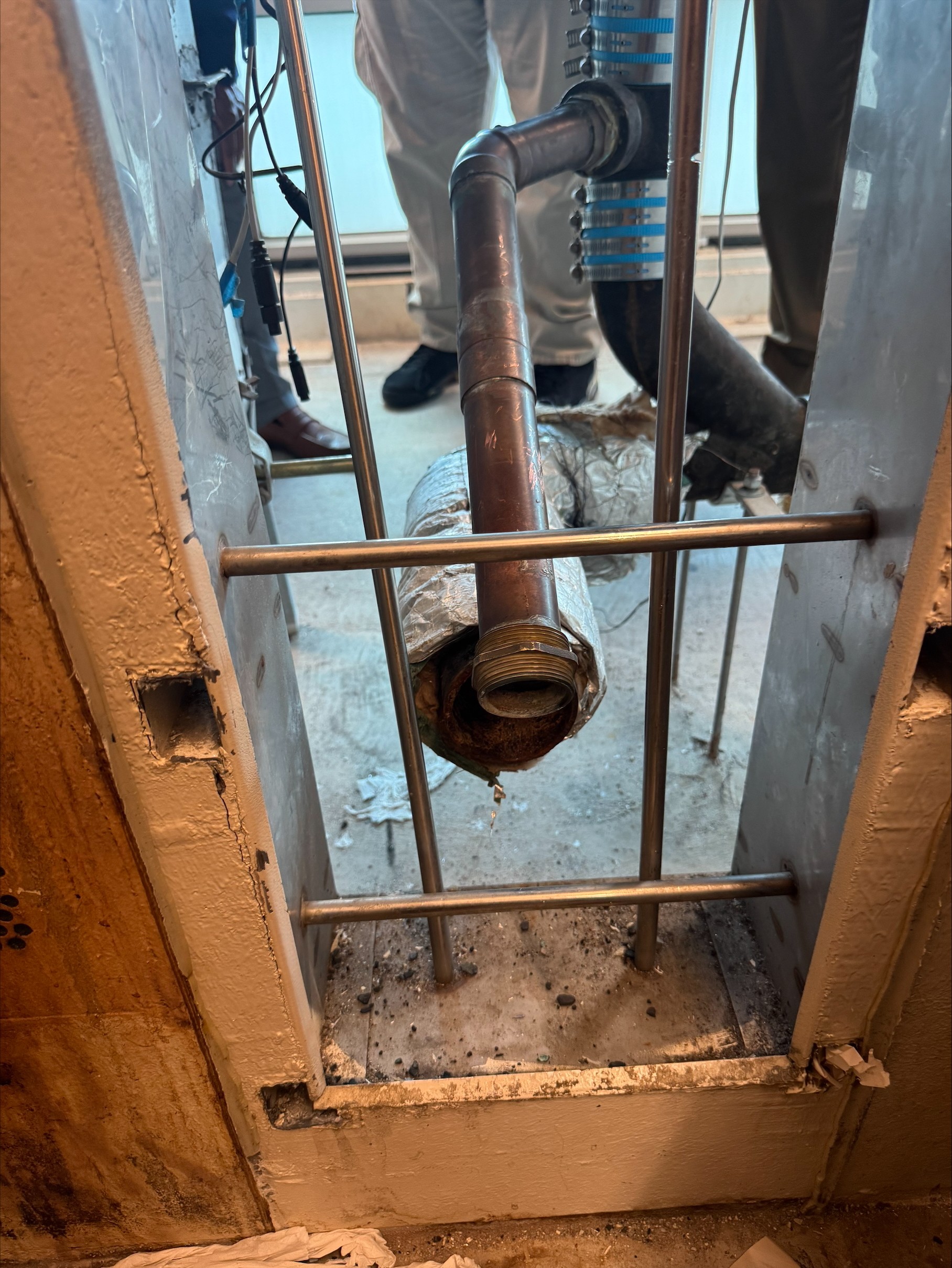 Escape hole