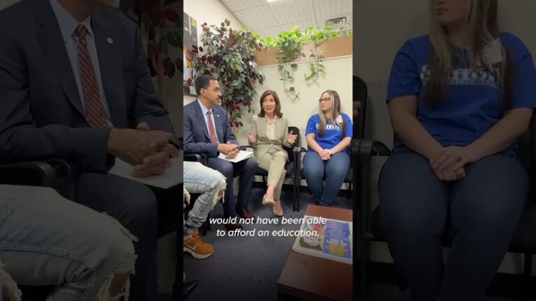Governor Hochul Encourages New Yorkers to Sign Up for Free Community College Through SUNY Reconnect