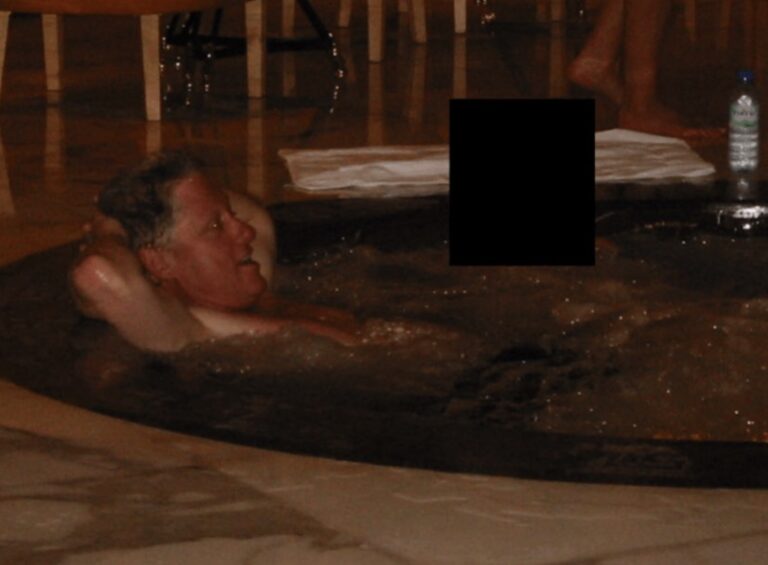Bill Clinton Testifies He Did Not Have Sexual Relations With That Woman in Infamous Hot Tub Photos
