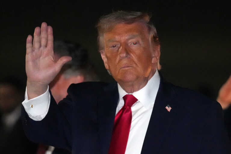 Axelrod Sounds the Alarm After Latest Trump Move: ‘All the Signals are Flashing Red’ for Election Interference